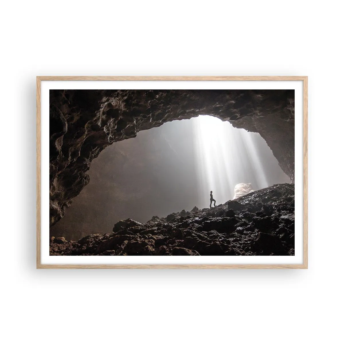 Poster in einem Rahmen aus heller Eiche - Die leuchtende Grotte - 100x70 cm