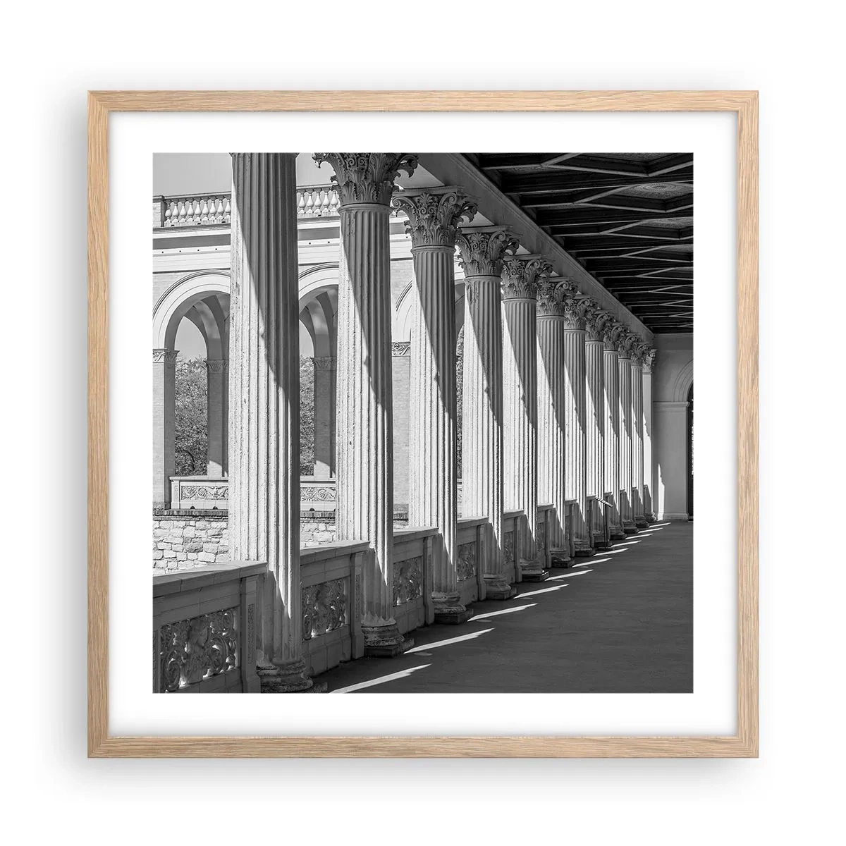 Poster in einem Rahmen aus heller Eiche - Sonnige Arkade - 50x50 cm