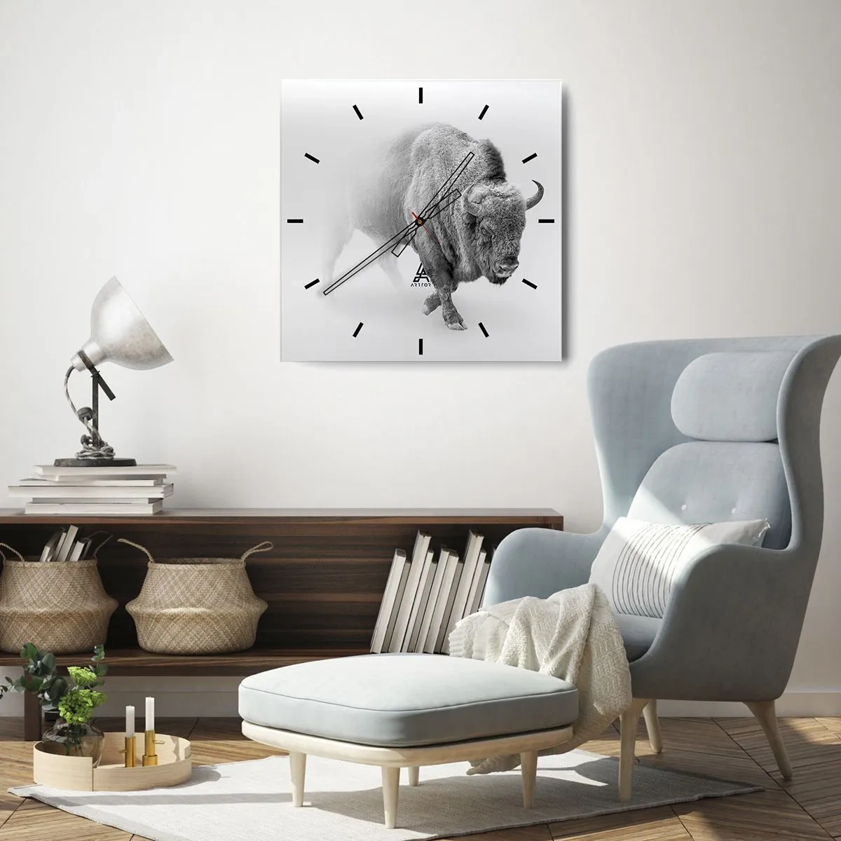Wanduhr - Glasuhr - Weißer Bison in minimalistischem Ambiente - 30x30cm - König der Prärie - Moderne Wanddekoration für Wohnzimmer und Schlafzimmer ARTTOR