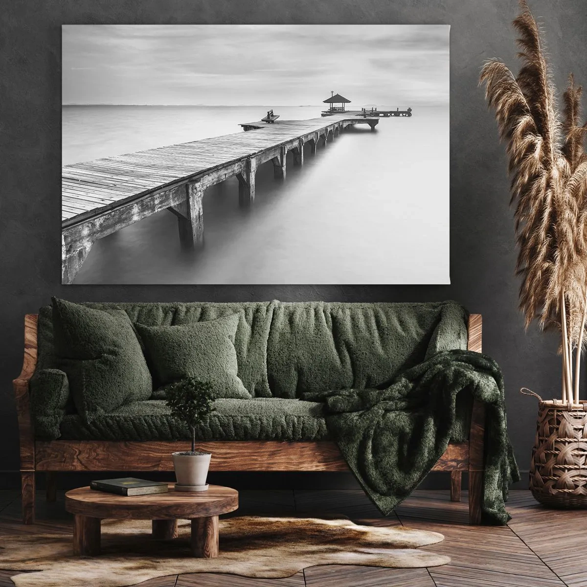 Bild auf Leinwand - Leinwandbild - Eine Schwarzweißansicht eines Holzstegs über ruhigem Wasser. - 70x50cm - In die Ferne - Moderne Wanddekoration für Wohnzimmer und Schlafzimmer ARTTOR