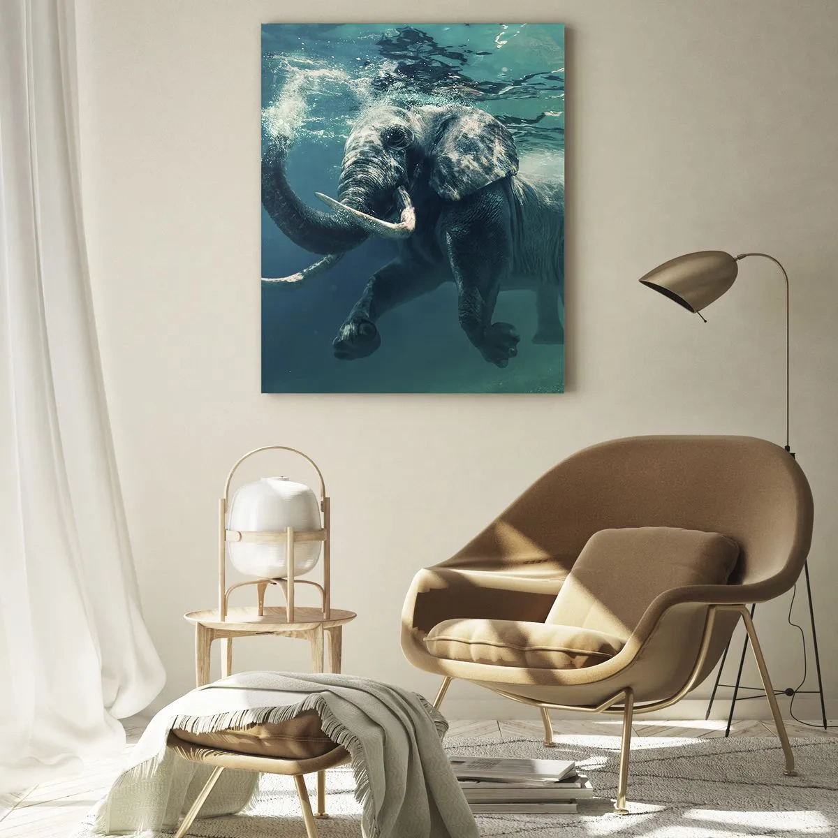 Glasbild - Bild auf glas - Ein Elefant, der unter Wasser im blauen Ozean schwimmt - 50x70cm - Jeder schwimmt gerne - Moderne Wanddekoration für Wohnzimmer und Schlafzimmer ARTTOR