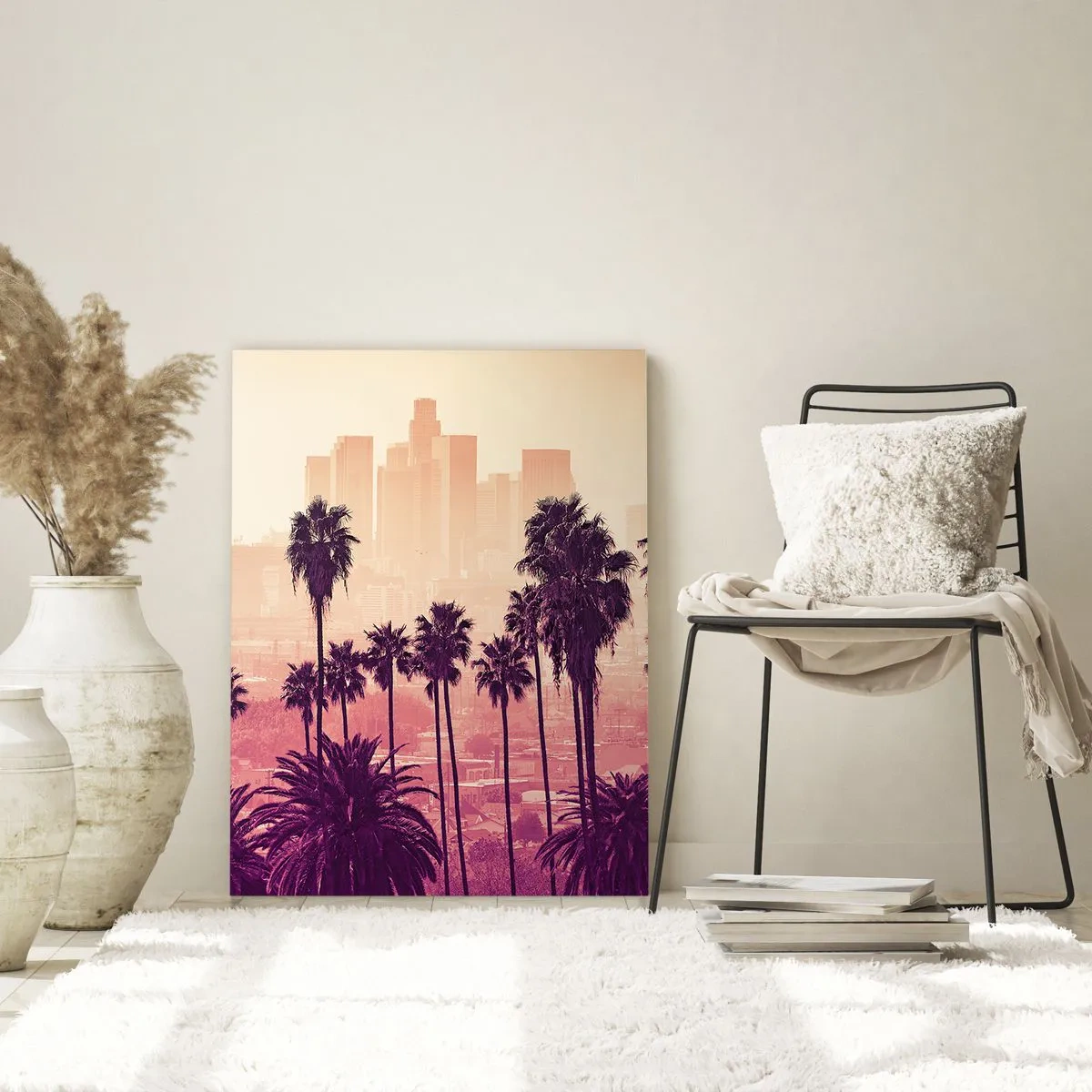 Glasbild - Bild auf glas - Palmen vor der Kulisse einer urbanen Landschaft in warmen Farben - 70x100cm - Kalifornische Landschaft - Moderne Wanddekoration für Wohnzimmer und Schlafzimmer ARTTOR