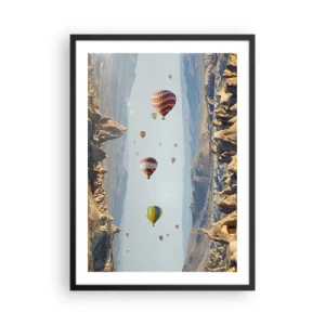 Poster in einem schwarzem Rahmen - Heißluftballons schweben über felsigem Gelände - 50x70cm - Hier ist alles möglich - Moderne Wanddekoration für Wohnzimmer und Schlafzimmer ARTTOR