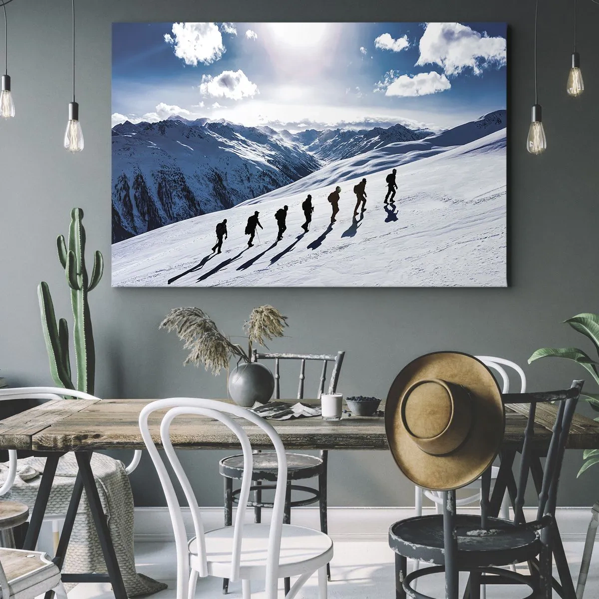 Bild auf Leinwand - Leinwandbild - Eine Gruppe von Bergsteigern wandert einen schneebedeckten Hang hinauf - 120x80cm - Das Team der Eroberer - Moderne Wanddekoration für Wohnzimmer und Schlafzimmer ARTTOR