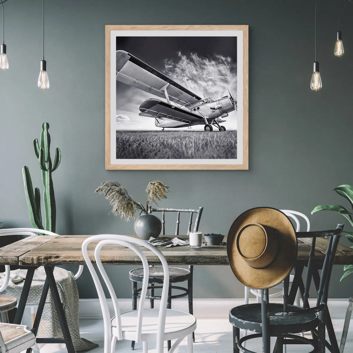 Poster in einem Rahmen aus heller Eiche - Der geflügelte Wanderer - 40x40 cm