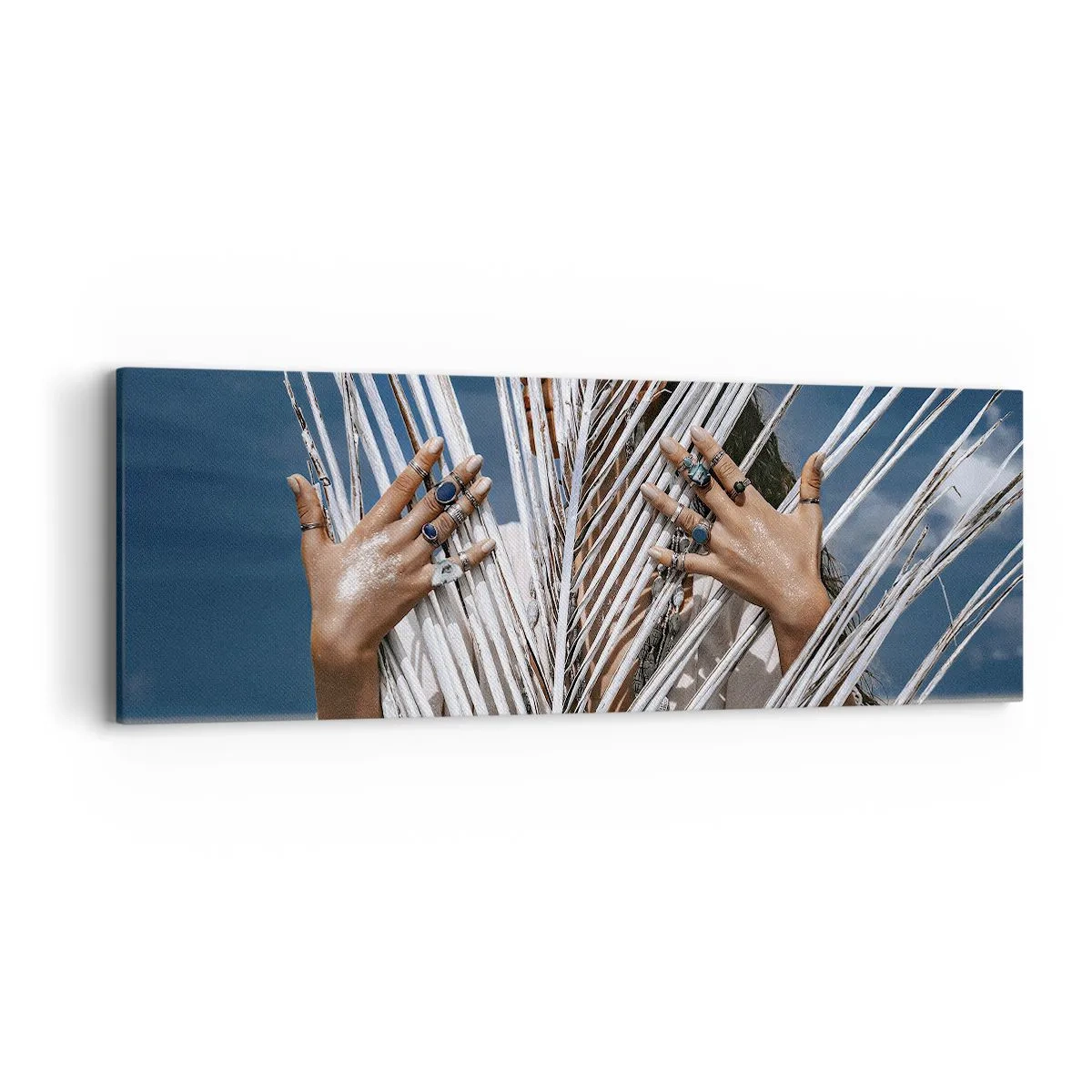 Bild auf Leinwand - Leinwandbild - Das Mädchen des Schamanen? - 90x30 cm