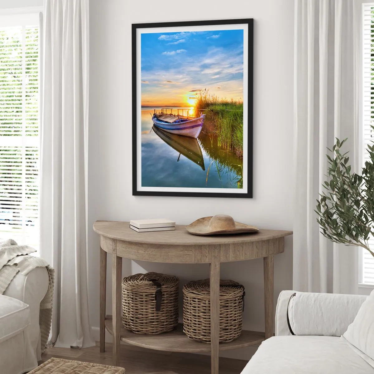 Poster in einem schwarzem Rahmen - Ein Boot auf einem ruhigen See bei Sonnenuntergang - 50x70cm - Bucht erfüllter Träume - Moderne Wanddekoration für Wohnzimmer und Schlafzimmer ARTTOR