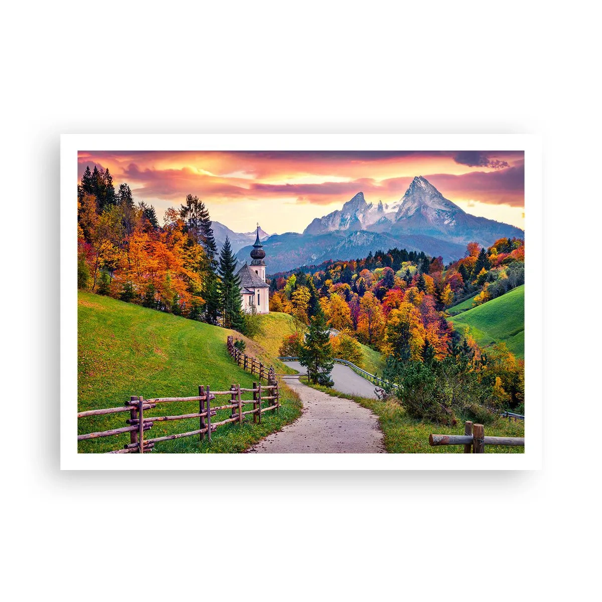 Poster - Herbstliche Berglandschaft mit Kapelle und Sonnenuntergang - 100x70cm - Landschaftsartige Malerei - Moderne Wanddekoration für Wohnzimmer und Schlafzimmer ARTTOR