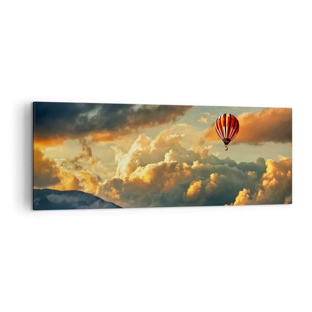 Bild auf Leinwand - Leinwandbild - Ein Ballon vor dem Hintergrund dramatischer Wolken - 140x50cm - Ich fliege, weil ich es will - Moderne Wanddekoration für Wohnzimmer und Schlafzimmer ARTTOR