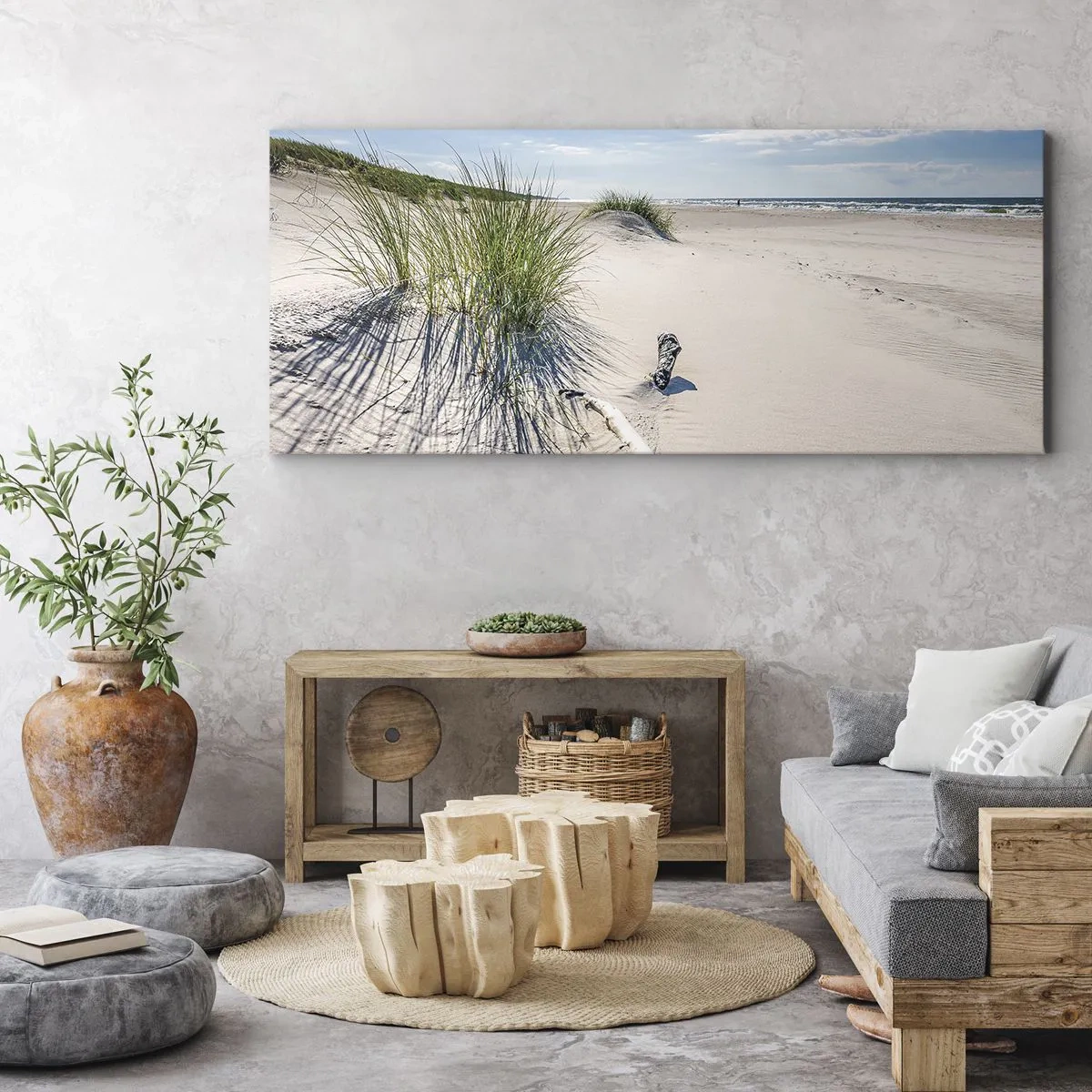 Bild auf Leinwand - Leinwandbild - Ein Ostseestrand mit Sand, Gras und einem ruhigen blauen Himmel - 140x50cm - Der schönste Strand? Ostsee-Strand - Moderne Wanddekoration für Wohnzimmer und Schlafzimmer ARTTOR