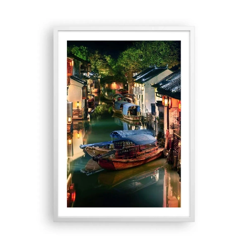 Poster in einem weißen Rahmen - Ein Abend auf einer chinesischen Straße - 50x70 cm