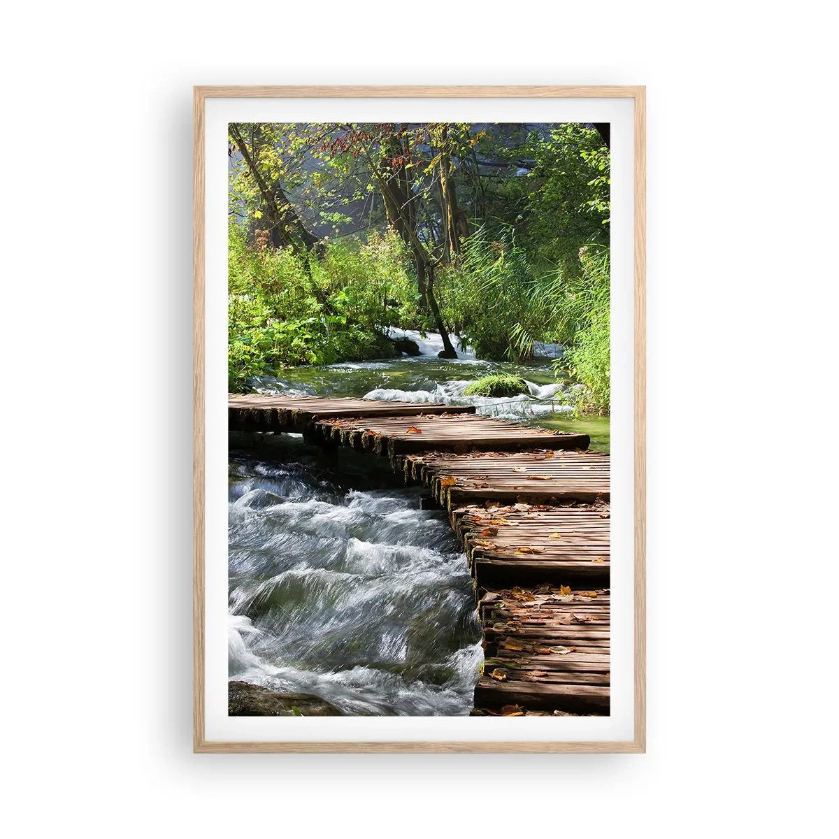 Poster in einem Rahmen aus heller Eiche - Über der schaumigen Kaskade - 61x91 cm