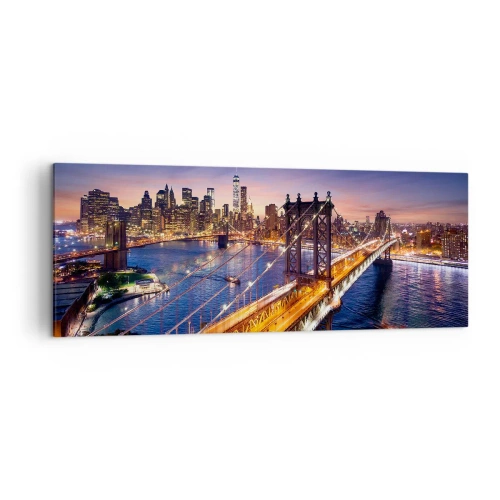 Bild auf Leinwand - Leinwandbild - Die Brücke und das Stadtpanorama bei Sonnenuntergang - 140x50cm - Eine leuchtende Brücke zum Herzen der Stadt - Moderne Wanddekoration für Wohnzimmer und Schlafzimmer ARTTOR