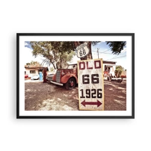 Poster in einem schwarzem Rahmen - Retro-Auto und Route 66-Schild in rustikalem Ambiente - 70x50cm - Die Legende der amerikanischen Provinz - Moderne Wanddekoration für Wohnzimmer und Schlafzimmer ARTTOR