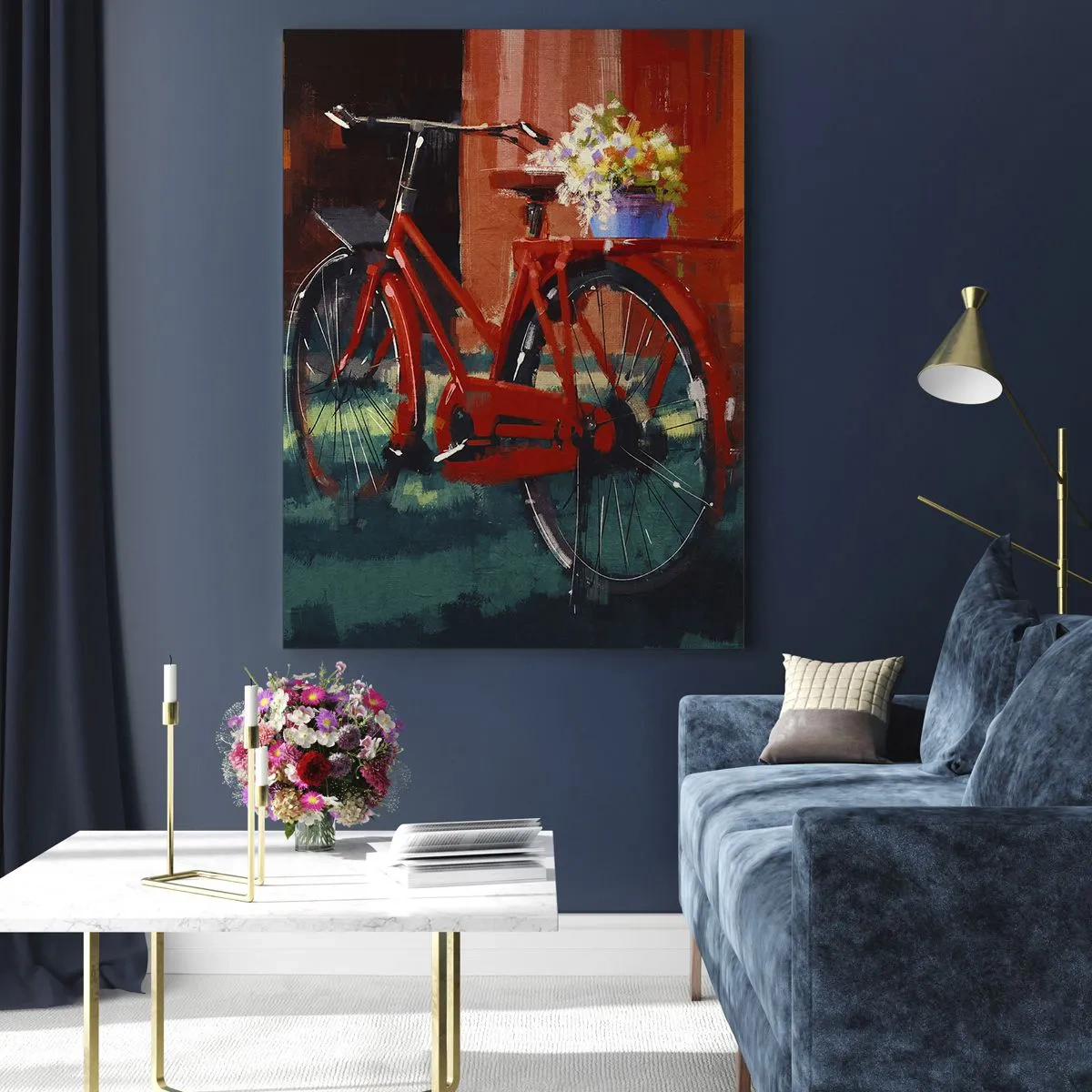 Glasbild - Bild auf glas - Ein rotes Fahrrad mit Blumen vor einer orangefarbenen Wand - 80x120cm - Ich möchte mit meinem Fahrrad fahren - Moderne Wanddekoration für Wohnzimmer und Schlafzimmer ARTTOR