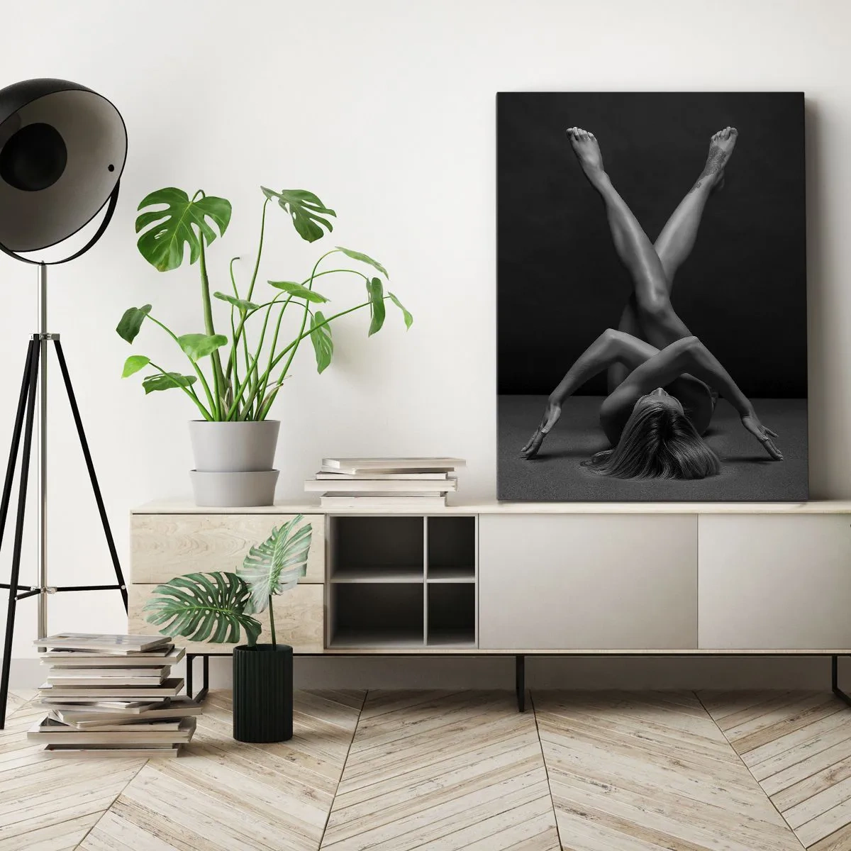 Bild auf Leinwand - Leinwandbild - Eine künstlerische Interpretation einer Frau in Schwarzweiß - 50x70cm - Die Geometrie der Nacktheit - Moderne Wanddekoration für Wohnzimmer und Schlafzimmer ARTTOR