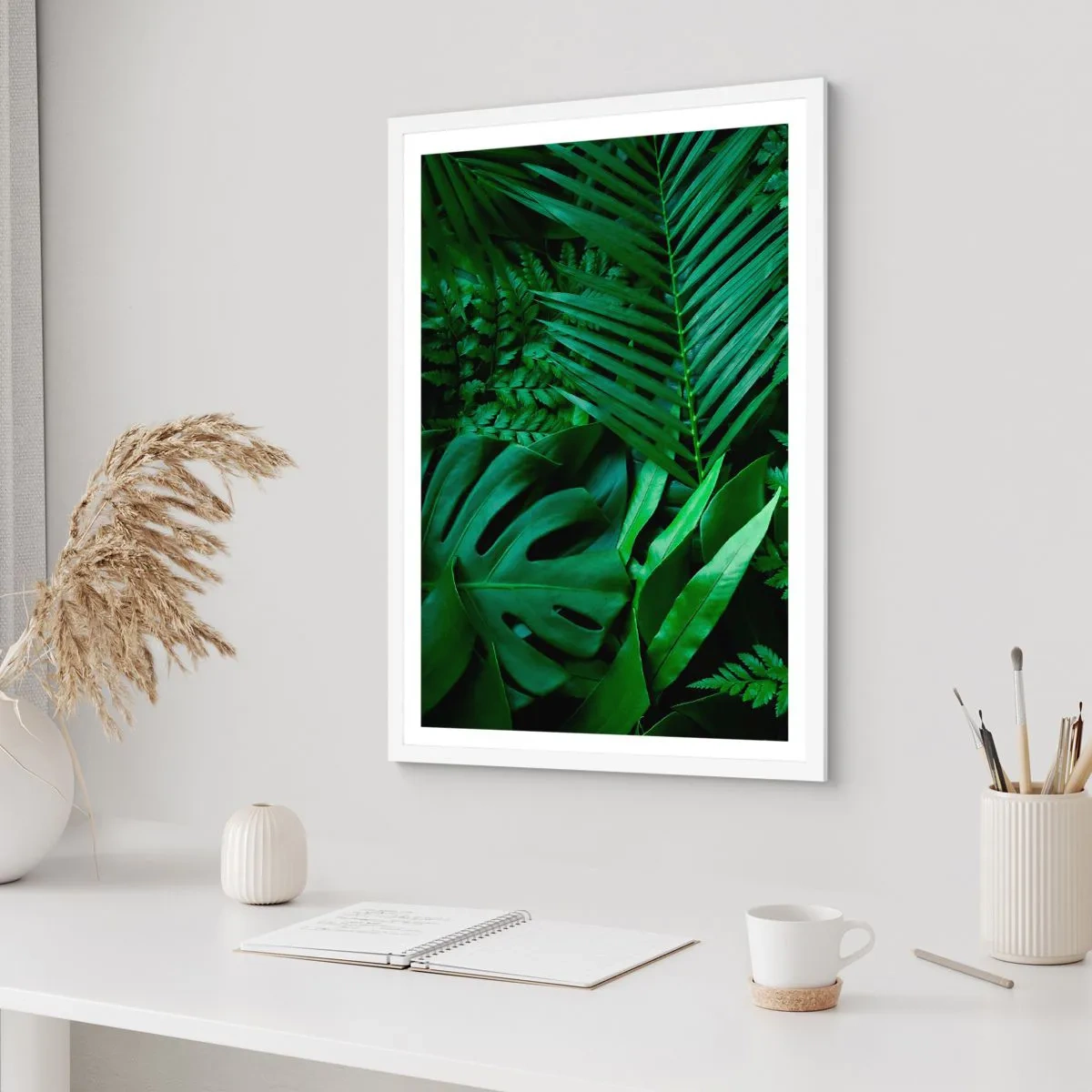 Poster in einem weißen Rahmen - Eingebettet ins Grüne - 70x100 cm