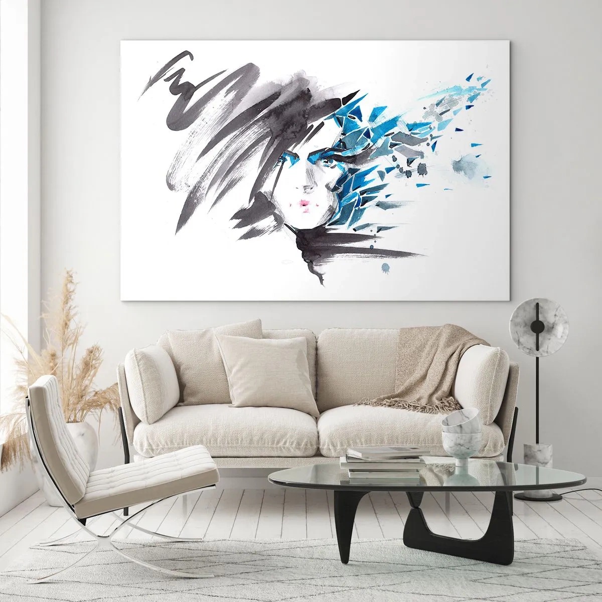 Glasbild - Bild auf glas - Porträt einer Frau mit abstrakten blauen Akzenten - 100x70cm - Sinnliches Portrait in Grau und Blau - Moderne Wanddekoration für Wohnzimmer und Schlafzimmer ARTTOR