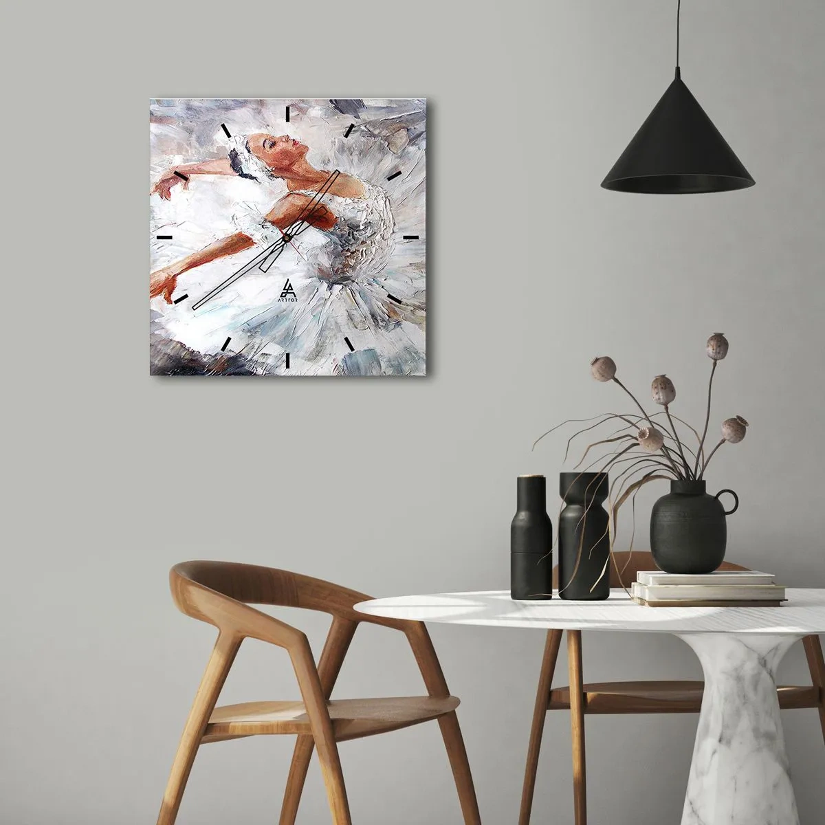 Wanduhr - Glasuhr - Zart und leicht wie Tüll - 30x30 cm