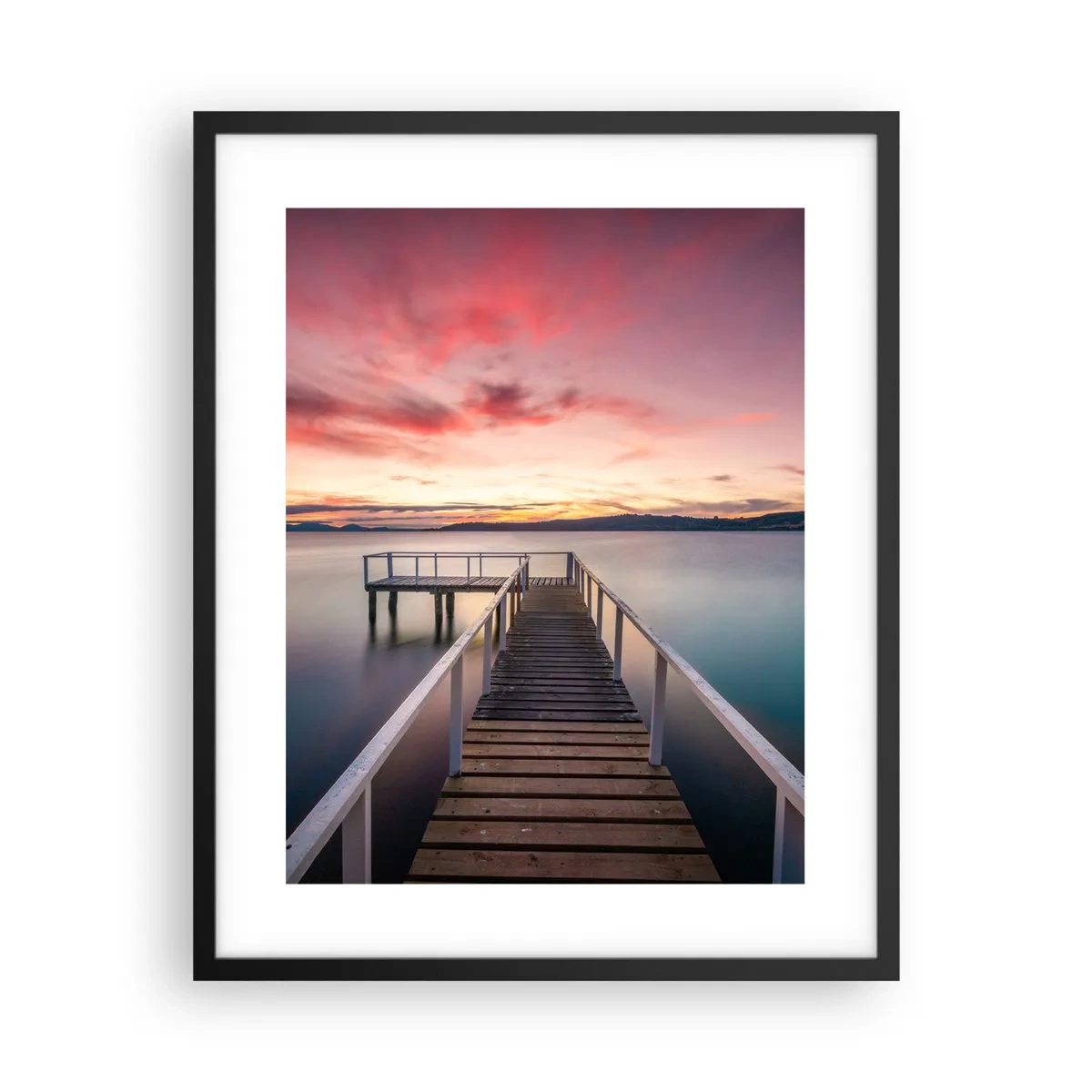 Poster in einem schwarzem Rahmen - Die sanfte Flamme des Abends - 40x50 cm
