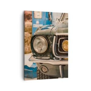 Bild auf Leinwand - Leinwandbild - Ein kultiges Retro-Auto in klassischer Umgebung - 50x70cm - Treffen mit einer Legende - Moderne Wanddekoration für Wohnzimmer und Schlafzimmer ARTTOR