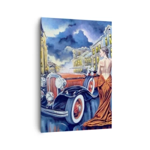 Bild auf Leinwand - Leinwandbild - Eine Frau in einem eleganten Kleid neben einem Retro-Auto in der Nacht - 70x100cm - Nocturne in Blau und Koralle - Moderne Wanddekoration für Wohnzimmer und Schlafzimmer ARTTOR