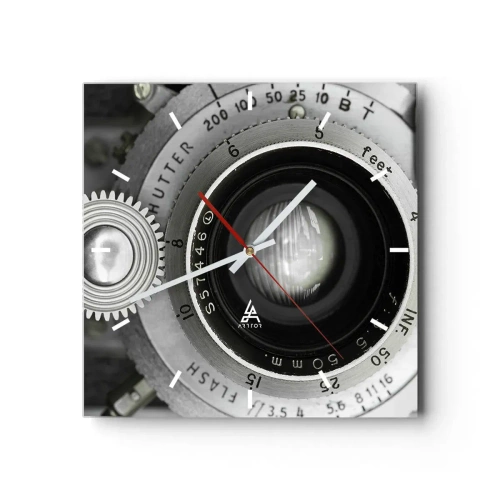 Wanduhr - Glasuhr - Das Objektiv einer alten Kamera - 30x30cm - Eine Story über Hollywood - Moderne Wanddekoration für Wohnzimmer und Schlafzimmer ARTTOR