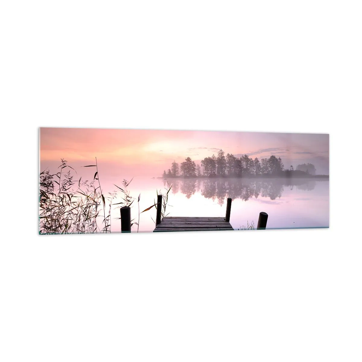 Glasbild - Bild auf glas - Ein Steg am Seeufer im Morgengrauen mit Nebel und pastellfarbenem Himmel - 160x50cm - Aus dem lila Nebel ... - Moderne Wanddekoration für Wohnzimmer und Schlafzimmer ARTTOR