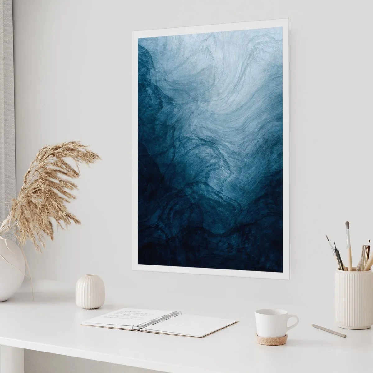 Poster - Abstrakte Komposition in Marineblautönen - 50x70cm - Greifen Sie tief - Moderne Wanddekoration für Wohnzimmer und Schlafzimmer ARTTOR