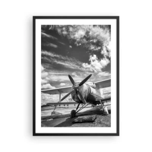 Poster in einem schwarzem Rahmen - Schwarz-Weiß-Foto eines Retro-Flugzeugs gegen den Himmel - 50x70cm - Ich kann es kaum erwarten! - Moderne Wanddekoration für Wohnzimmer und Schlafzimmer ARTTOR