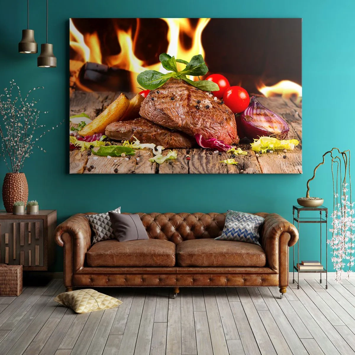 Bild auf Leinwand - Leinwandbild - Gegrilltes Steak mit Beilagen vor dem Hintergrund der Flammen - 100x70cm - Von Hitze gezaubert - Moderne Wanddekoration für Wohnzimmer und Schlafzimmer ARTTOR