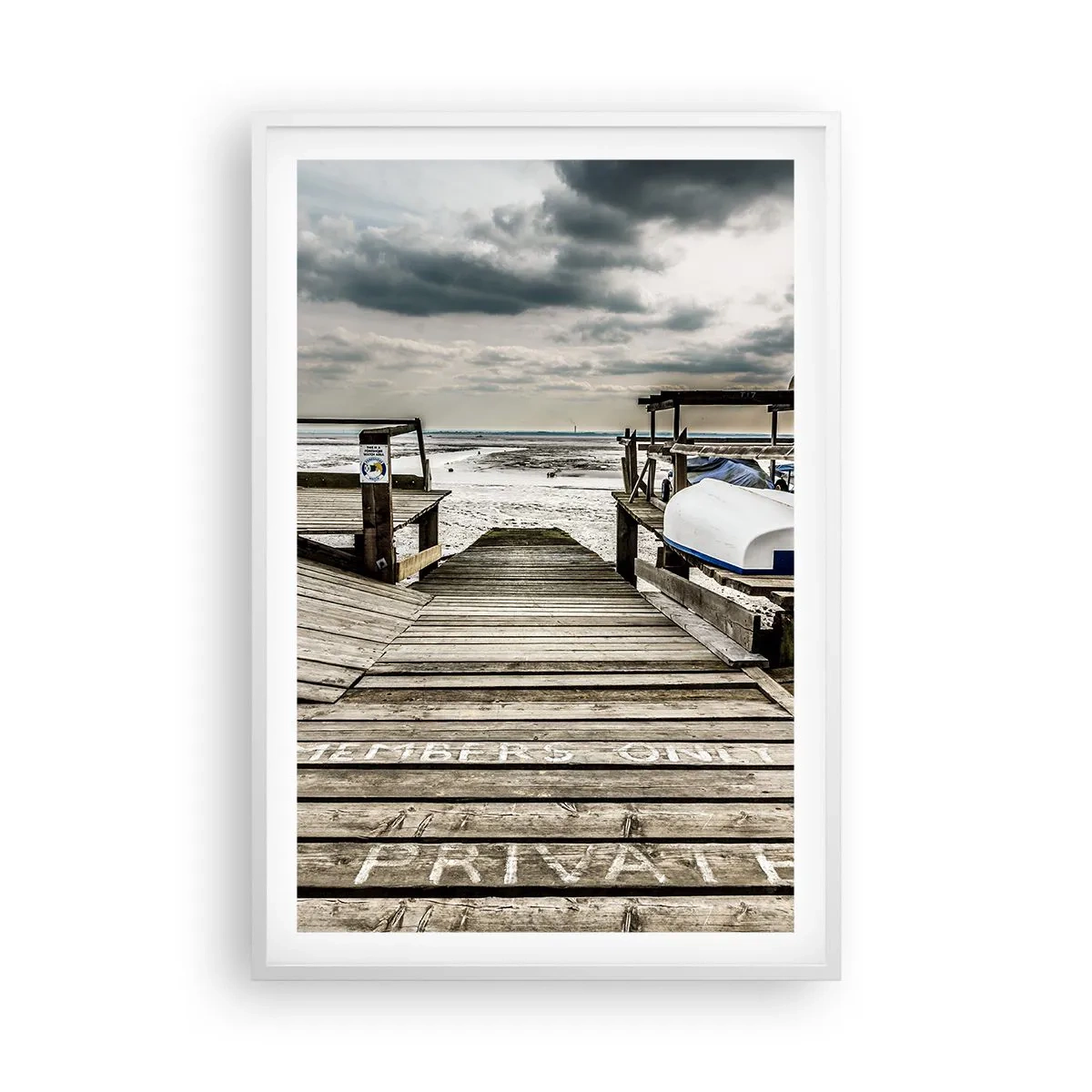 Poster in einem weißen Rahmen - Mitternachtsstrand - 61x91 cm