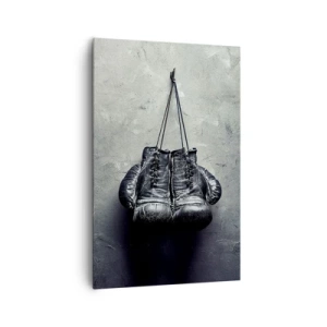Bild auf Leinwand - Leinwandbild - Alte Boxhandschuhe an der Wand - 80x120cm - Zeit des Kampfes und Zeit des Friedens - Moderne Wanddekoration für Wohnzimmer und Schlafzimmer ARTTOR