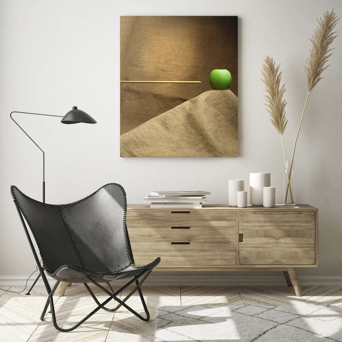 Glasbild - Bild auf glas - Ein grüner Apfel auf beigem Hintergrund, der von einem Pfeil durchbohrt wird. - 50x70cm - Beschwöre den Geist von Wilhelm Tell - Moderne Wanddekoration für Wohnzimmer und Schlafzimmer ARTTOR