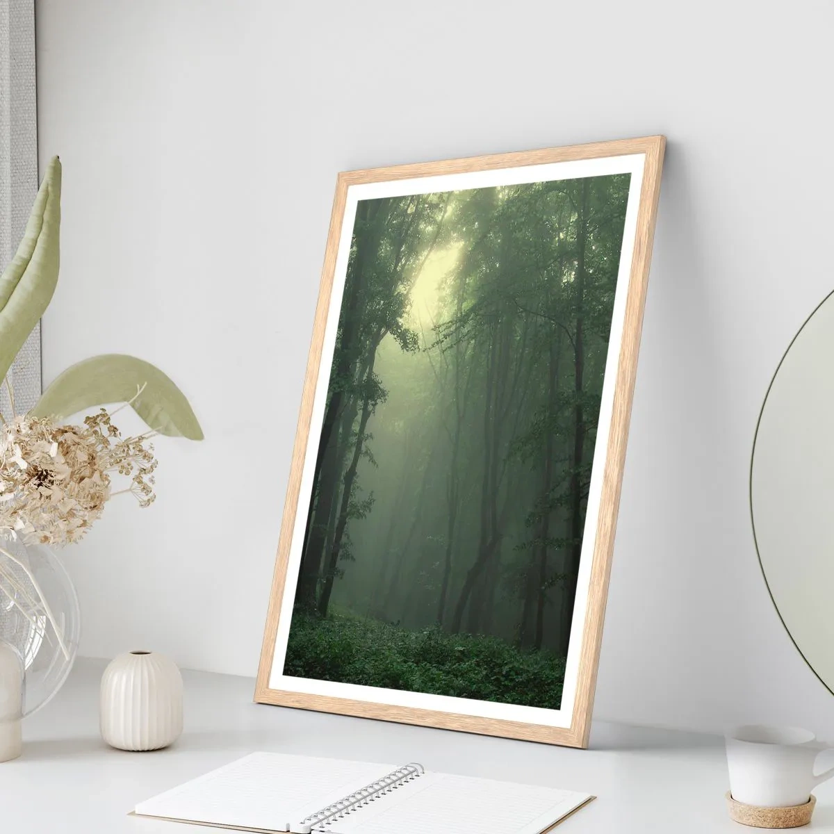 Poster in einem Rahmen aus heller Eiche - Bevor er aufwacht - 70x100 cm