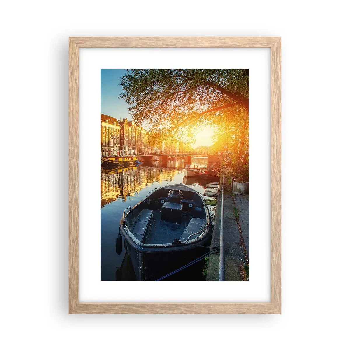 Poster in einem Rahmen aus heller Eiche - Morgen in Amsterdam - 30x40 cm