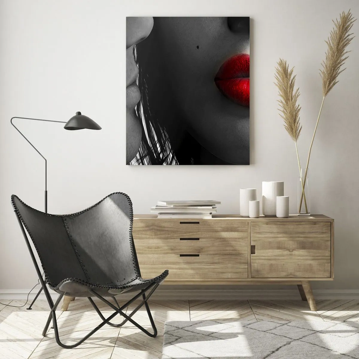 Glasbild - Bild auf glas - Sinnliche Lippen in einer kontrastreichen Aufnahme - 50x70cm - Gesicht am Gesicht - Moderne Wanddekoration für Wohnzimmer und Schlafzimmer ARTTOR