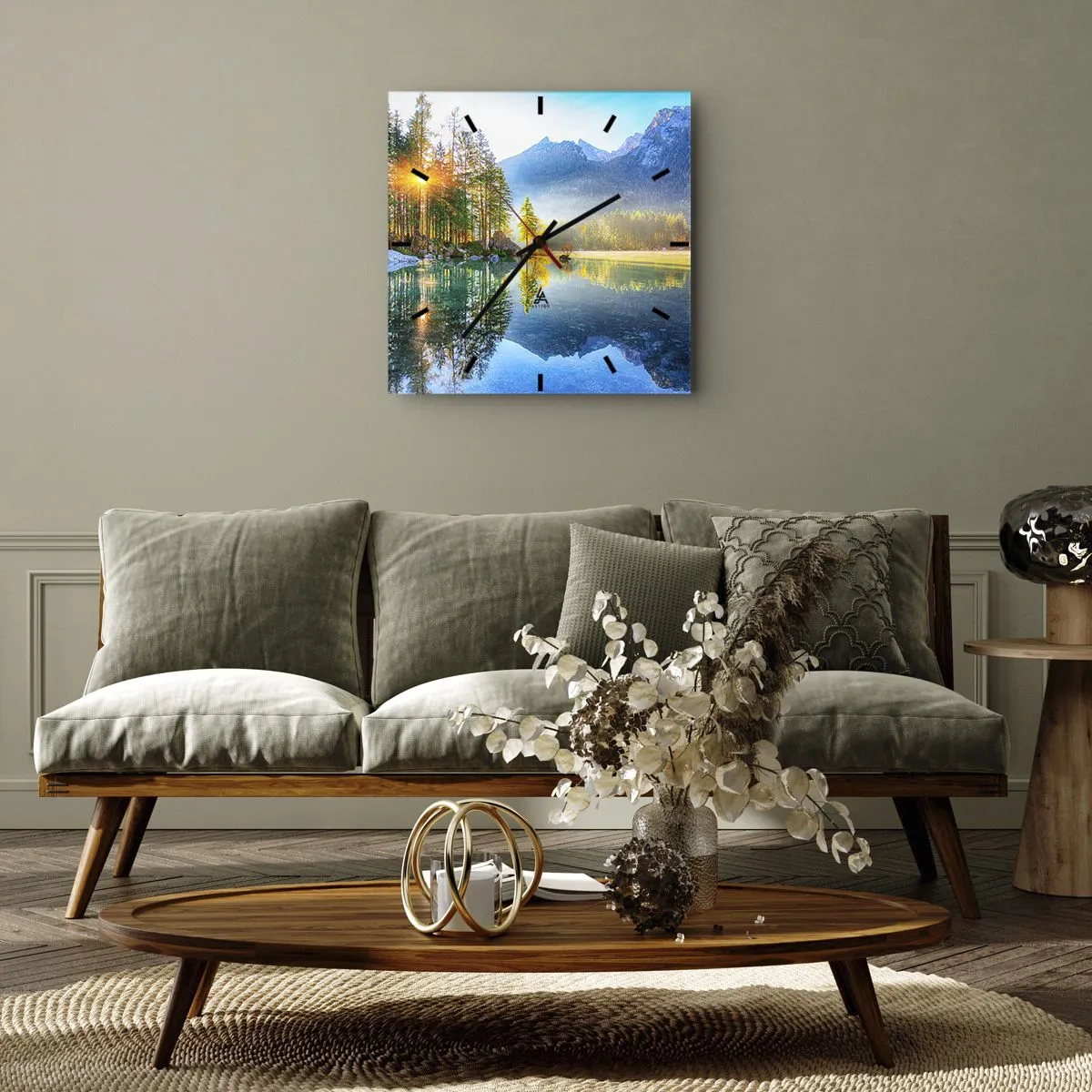 Wanduhr - Glasuhr - Ein See, umgeben von Bergen und Wäldern in den Strahlen der Sonne - 30x30cm - Majestät und Süße - Moderne Wanddekoration für Wohnzimmer und Schlafzimmer ARTTOR