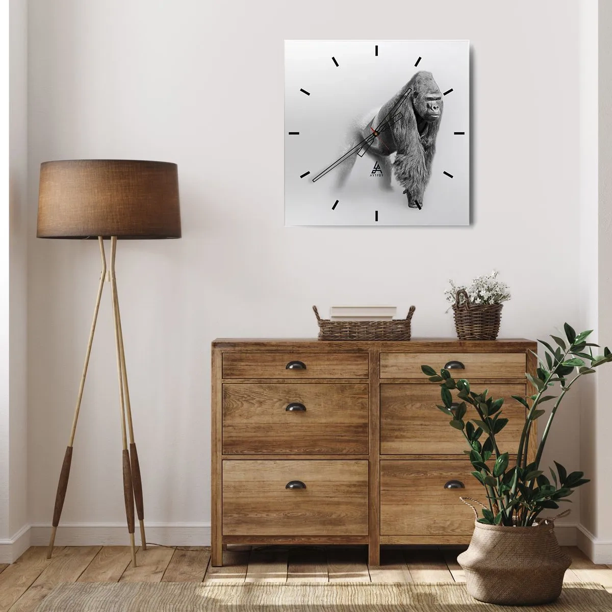 Wanduhr - Glasuhr - Gorilla in monochromen Tönen auf weißem Hintergrund - 30x30cm - Zuversichtlich in seiner Stärke - Moderne Wanddekoration für Wohnzimmer und Schlafzimmer ARTTOR