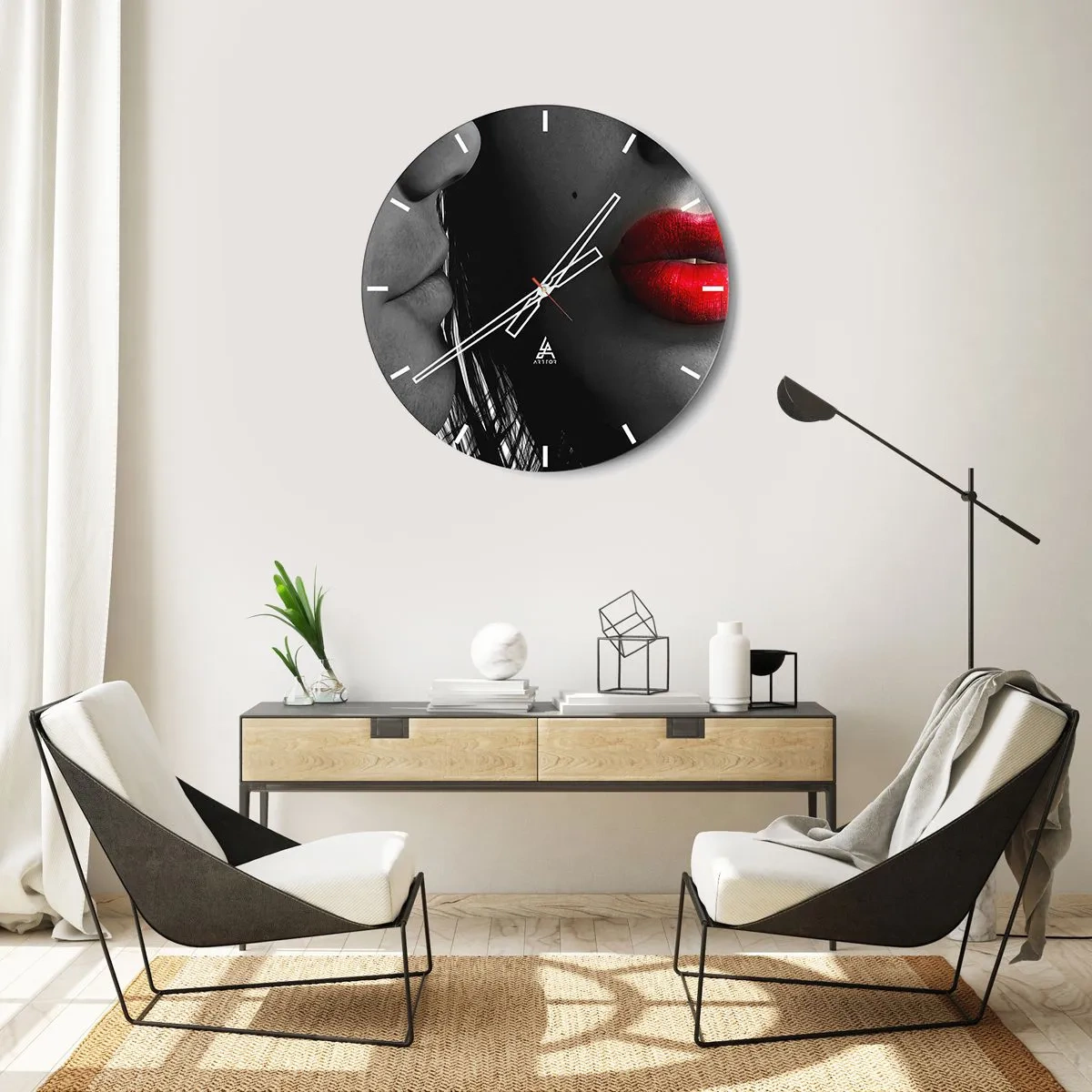 Wanduhr - Glasuhr - Schwarz-weiße Nahaufnahme eines Gesichts mit roten Lippen - 30x30cm - Gesicht am Gesicht - Moderne Wanddekoration für Wohnzimmer, Küche und Schlafzimmer ARTTOR