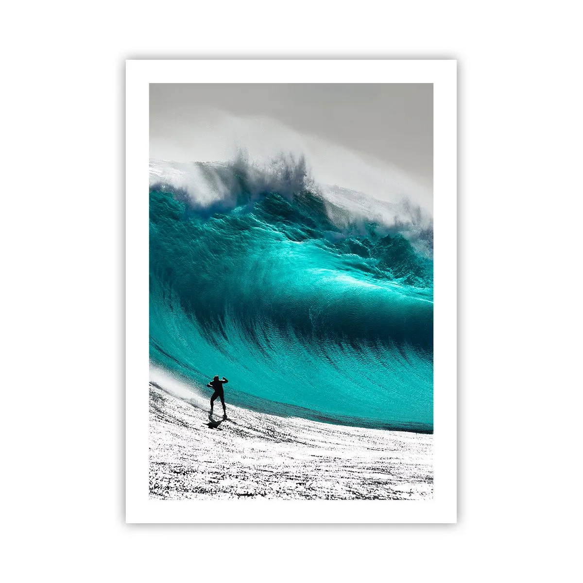 Poster - Ein Surfer vor einer riesigen türkisfarbenen Welle. - 50x70cm - Herausforderung angenommen - Moderne Wanddekoration für Wohnzimmer und Schlafzimmer ARTTOR