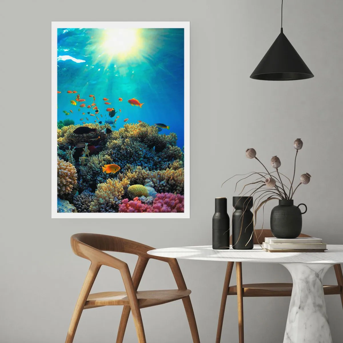 Poster - Unterwasserlandschaft mit Korallenriff und bunten Fischen - 50x70cm - Unterwasserschätze - Moderne Wanddekoration für Wohnzimmer und Schlafzimmer ARTTOR