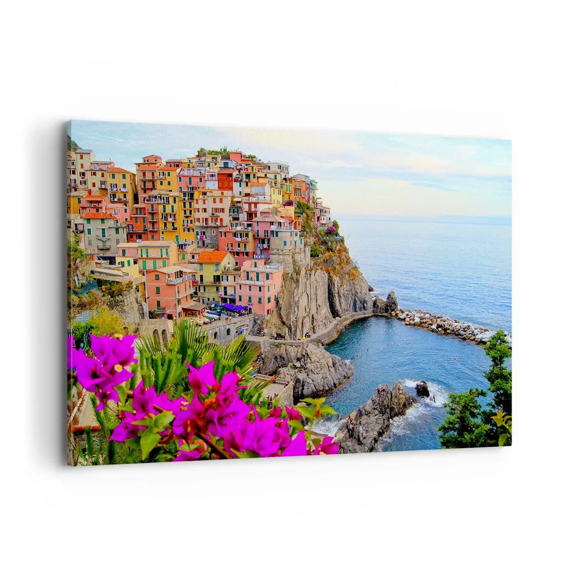 Bild auf Leinwand - Leinwandbild - Bunte Häuser auf einer Klippe mit Blick auf das Meer in einer malerischen Landschaft - 120x80cm - Lachende Stadt - Moderne Wanddekoration für Wohnzimmer und Schlafzimmer ARTTOR