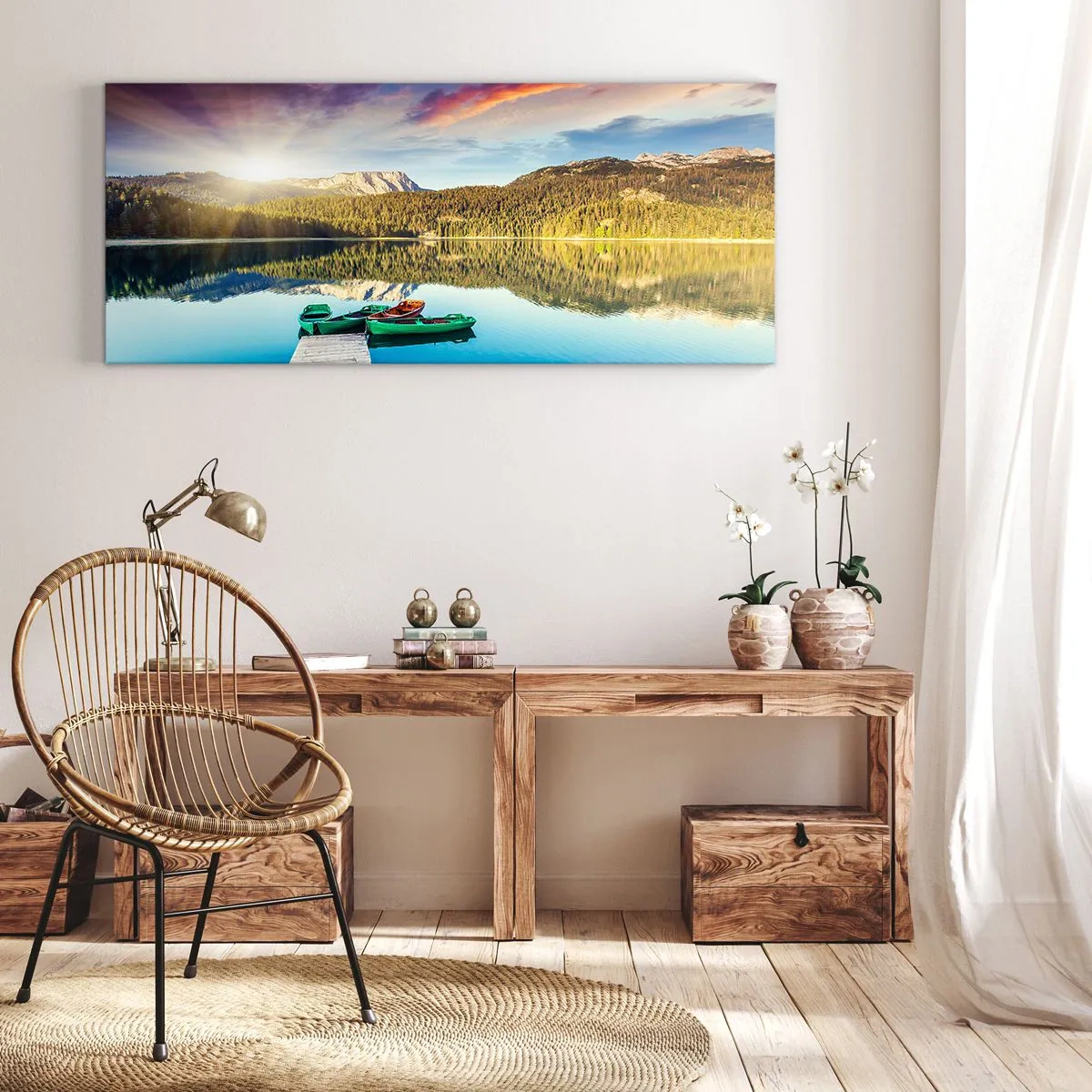 Bild auf Leinwand - Leinwandbild - Sonnenuntergang über dem See mit Booten am Pier - 120x50cm - Glatt wie ein Spiegel über dem Wasser - Moderne Wanddekoration für Wohnzimmer und Schlafzimmer ARTTOR
