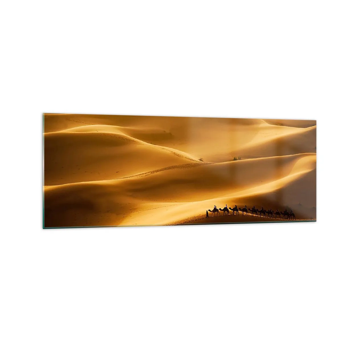 Glasbild - Bild auf glas - Eine Karawane von Kamelen wandert durch die goldenen Dünen der Wüste. - 140x50cm - Wohnwagen in den Wüstenwellen - Moderne Wanddekoration für Wohnzimmer und Schlafzimmer ARTTOR