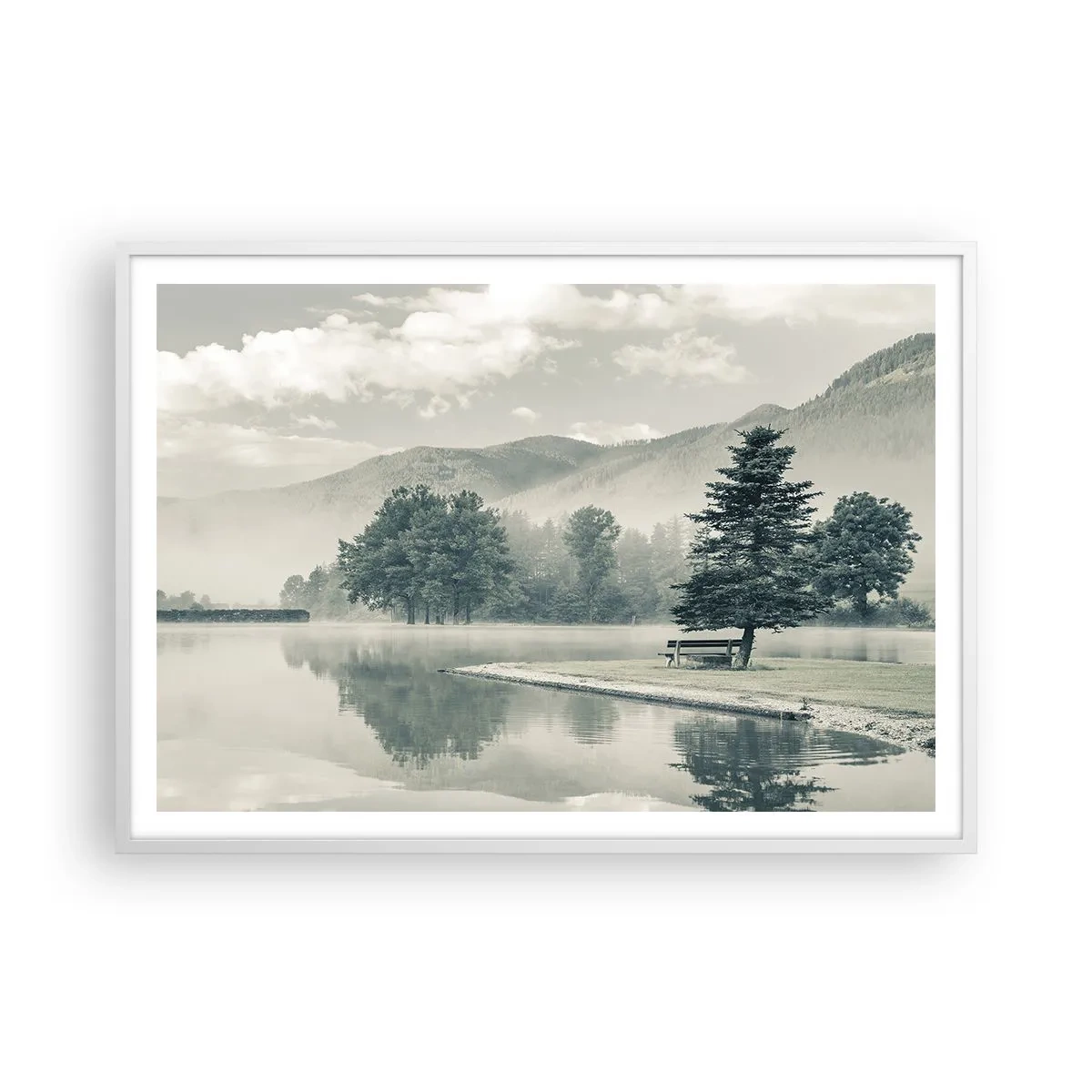 Poster in einem weißen Rahmen - Der See schläft noch - 100x70 cm