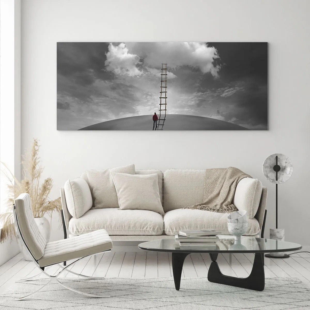 Glasbild - Bild auf glas - Eine Person in einem roten Mantel und eine Leiter, die zu einer Wolke führt - 140x50cm - Alles ist möglich - Moderne Wanddekoration für Wohnzimmer und Schlafzimmer ARTTOR