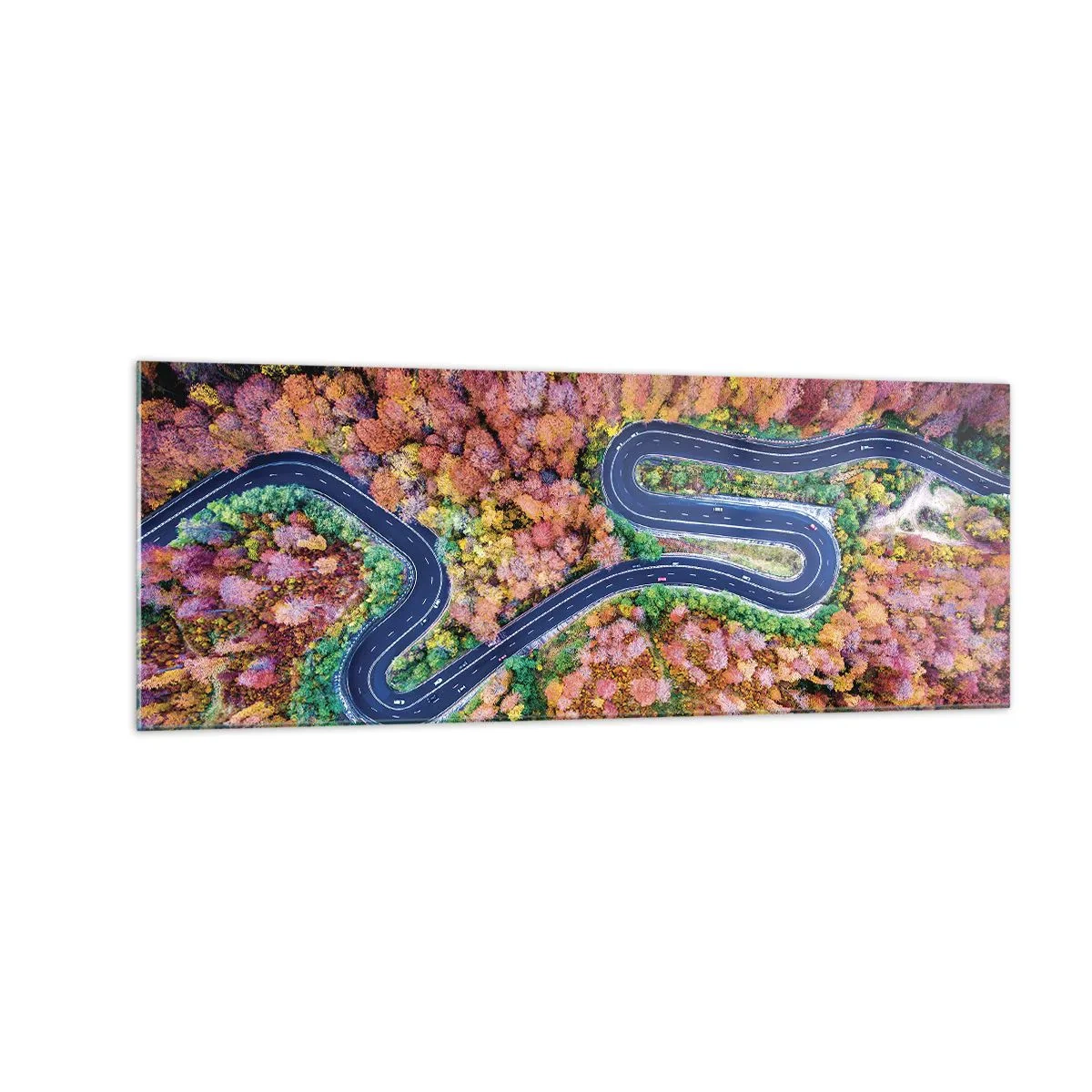 Glasbild - Bild auf glas - Eine kurvenreiche Straße in einem herbstlichen Wald aus der Vogelperspektive gesehen - 140x50cm - Kurvenreicher Weg durch den Wald - Moderne Wanddekoration für Wohnzimmer und Schlafzimmer ARTTOR