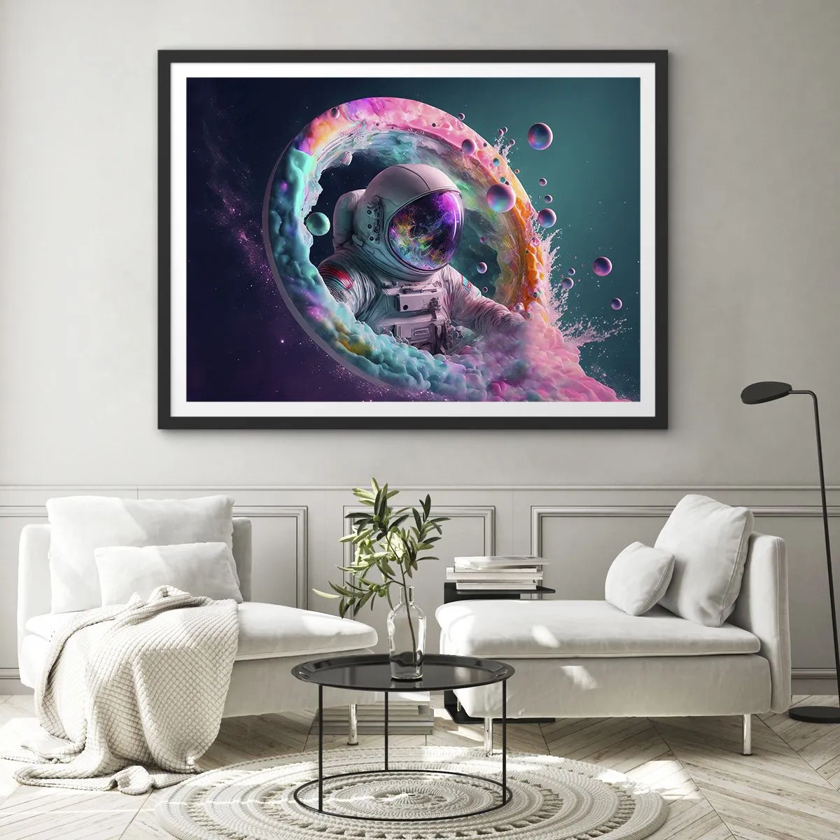 Poster in einem schwarzem Rahmen - Astronaut in einer farbenfrohen kosmischen Aura - 70x50cm - Sternentor - Moderne Wanddekoration für Wohnzimmer und Schlafzimmer ARTTOR