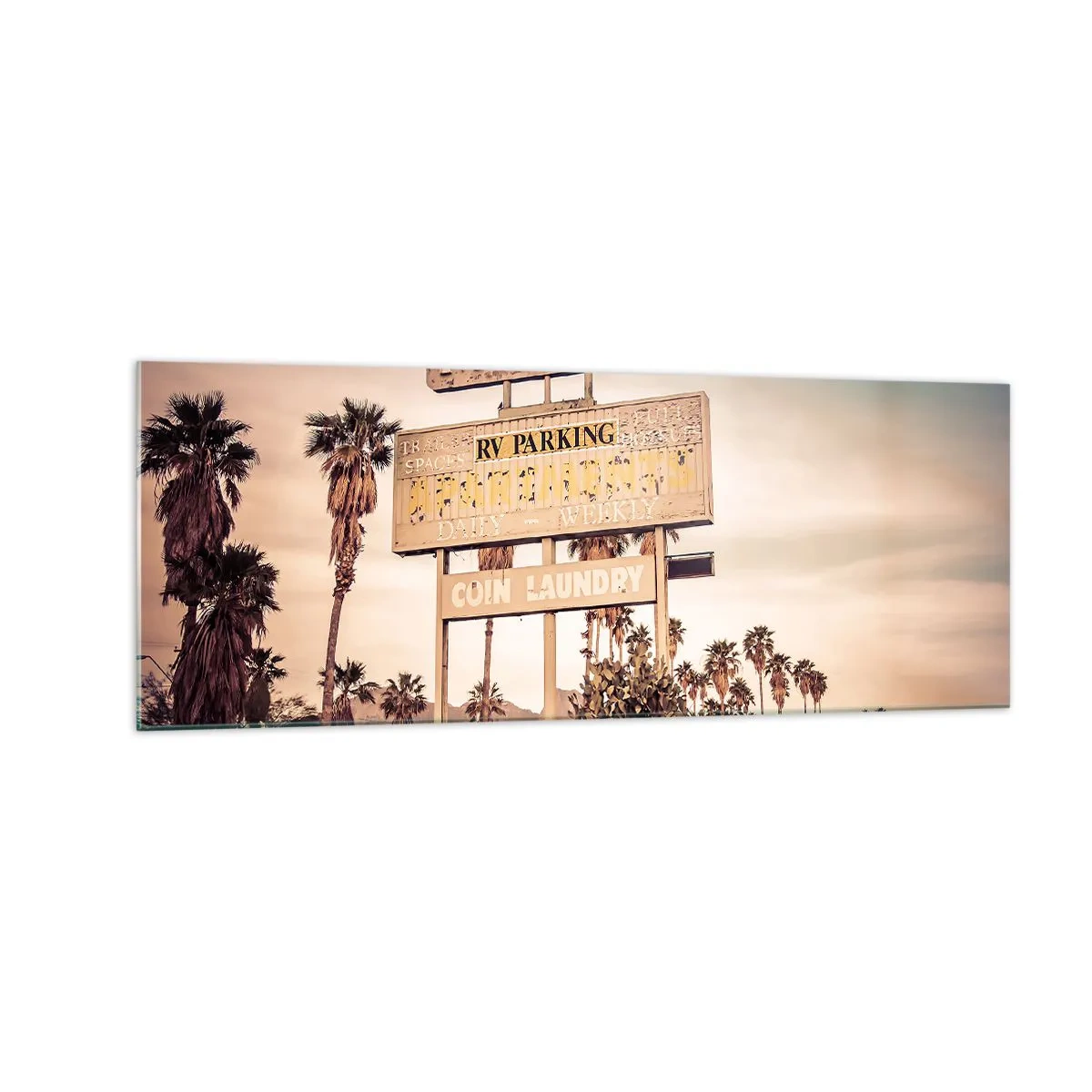 Glasbild - Bild auf glas - Retro-Motelschild, umgeben von Palmen - 140x50cm - Hier ist die Zeit stehen geblieben - Moderne Wanddekoration für Wohnzimmer und Schlafzimmer ARTTOR